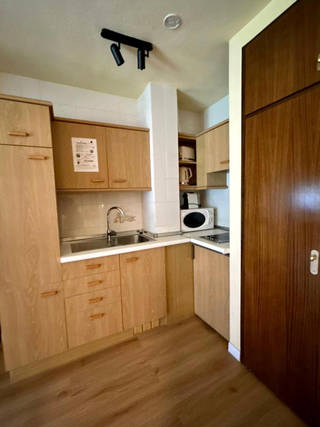 Apartamentos Turisticos Poblado Arinsal Extérieur photo