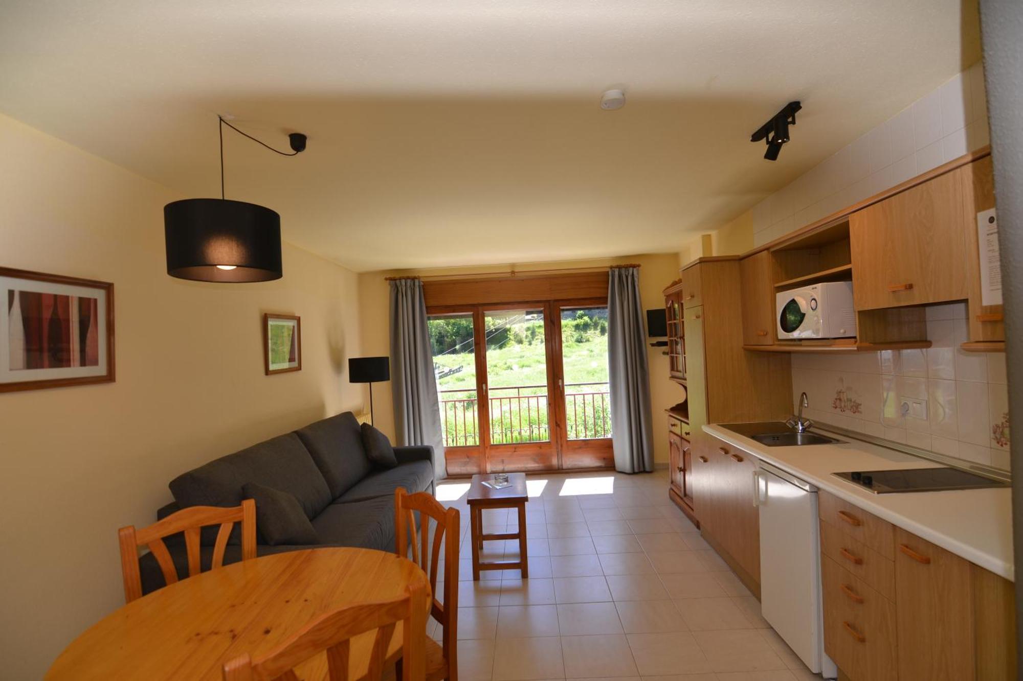 Apartamentos Turisticos Poblado Arinsal Extérieur photo