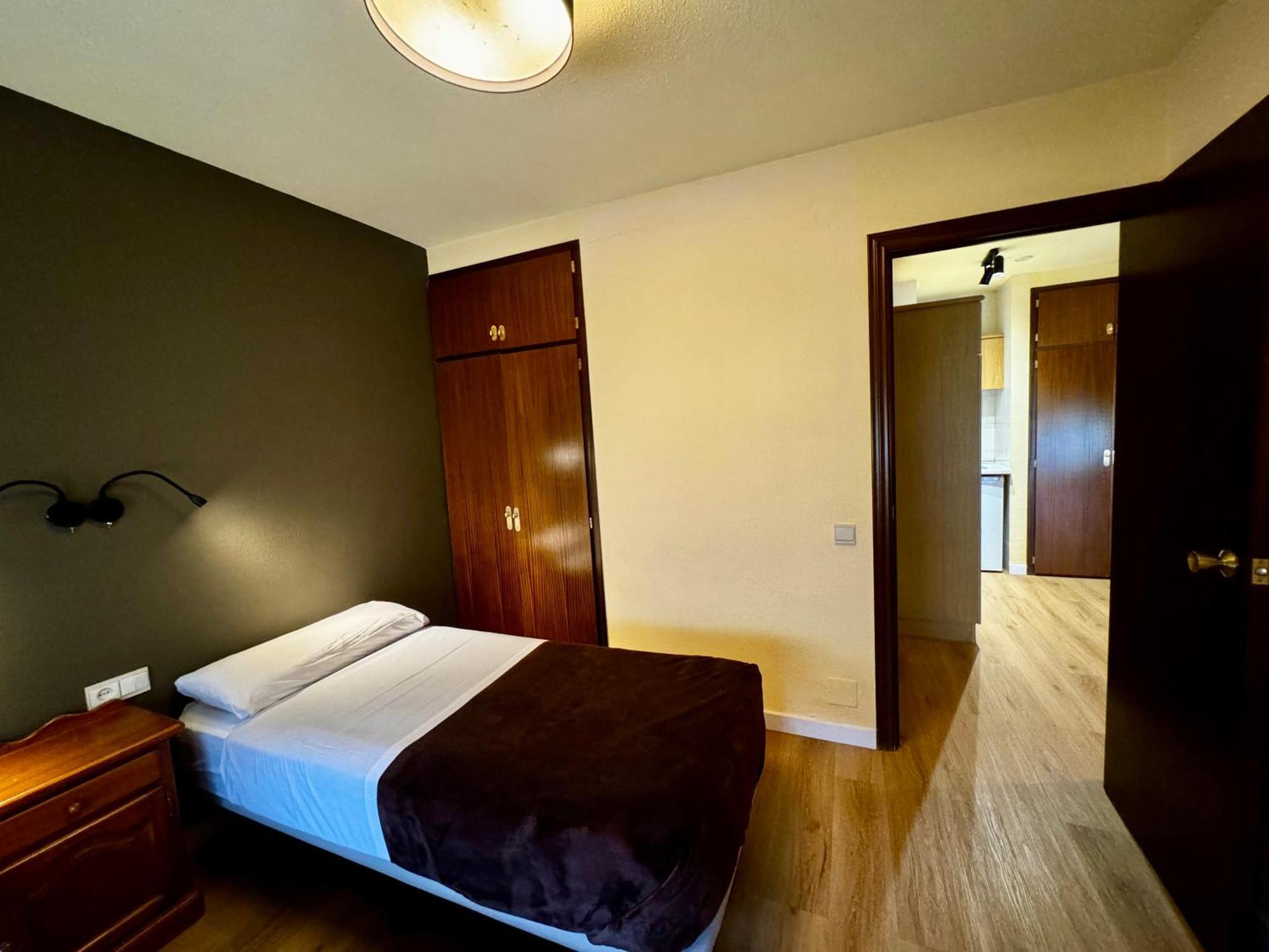 Apartamentos Turisticos Poblado Arinsal Extérieur photo