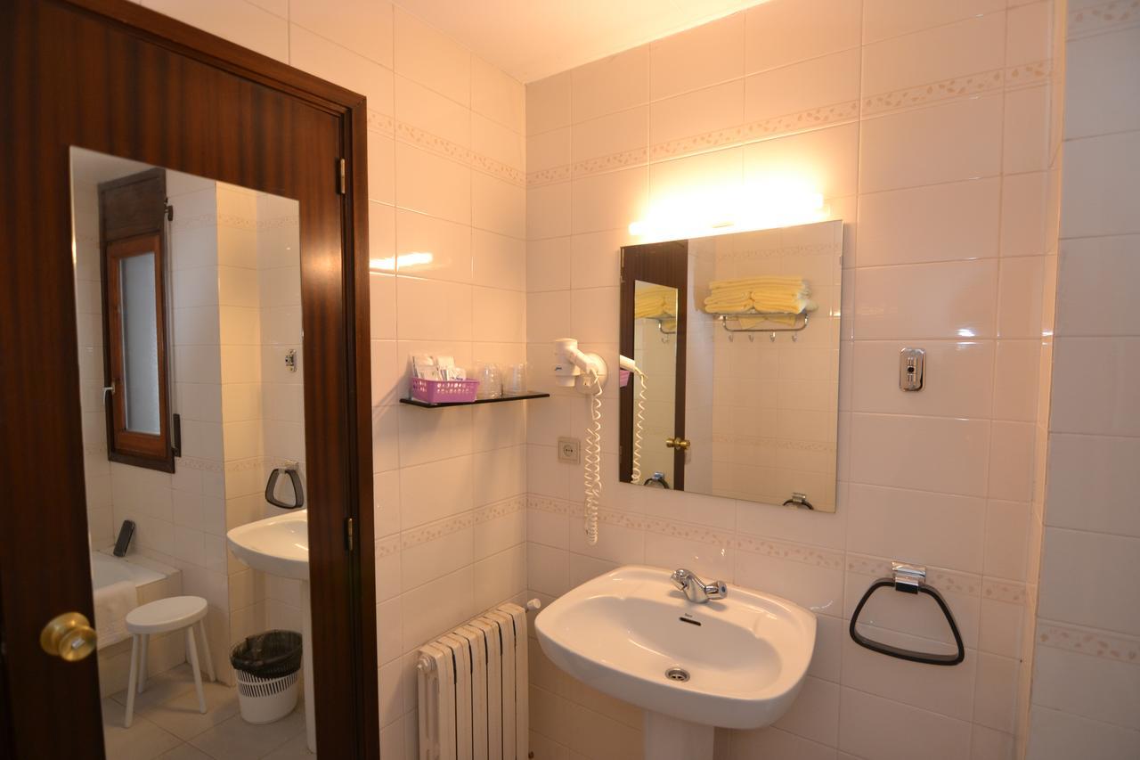 Apartamentos Turisticos Poblado Arinsal Extérieur photo