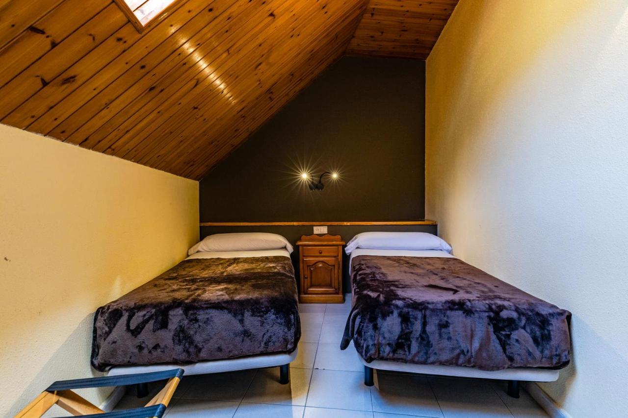 Apartamentos Turisticos Poblado Arinsal Extérieur photo