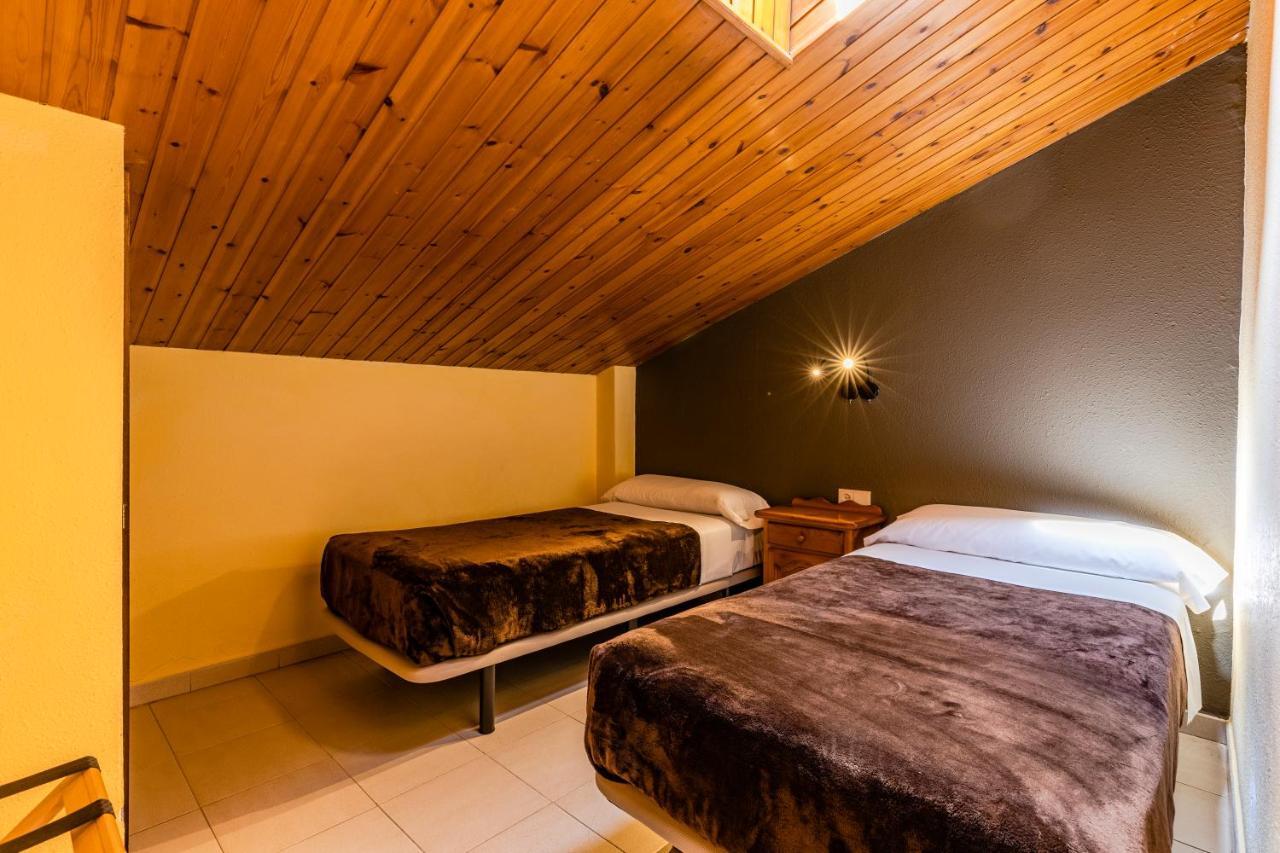 Apartamentos Turisticos Poblado Arinsal Extérieur photo